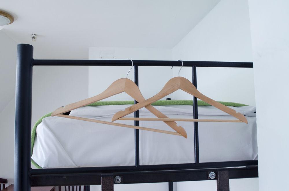 Red Nose Hostel With Self-Check In Riga Esterno foto