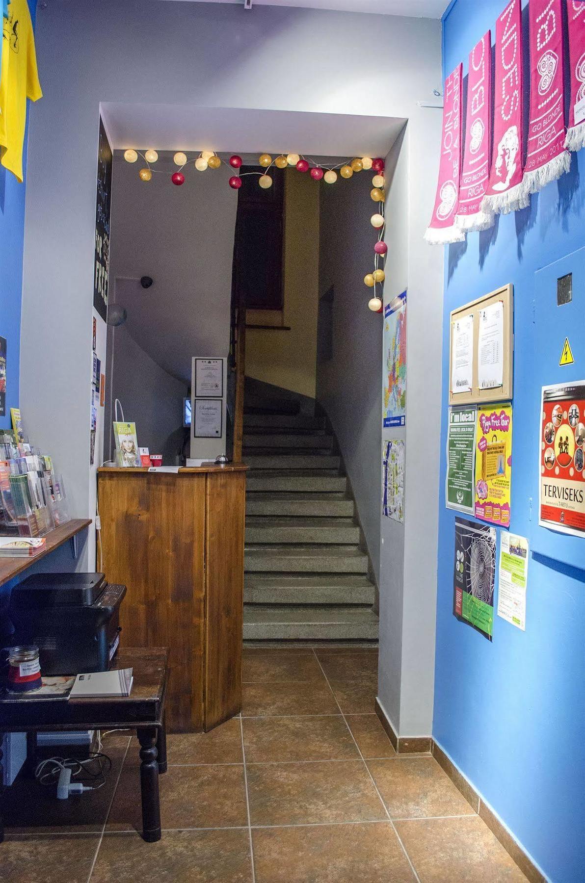 Red Nose Hostel With Self-Check In Riga Esterno foto